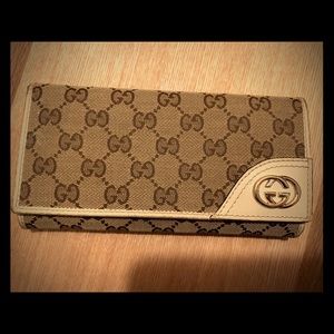 Authentic Gucci long wallet